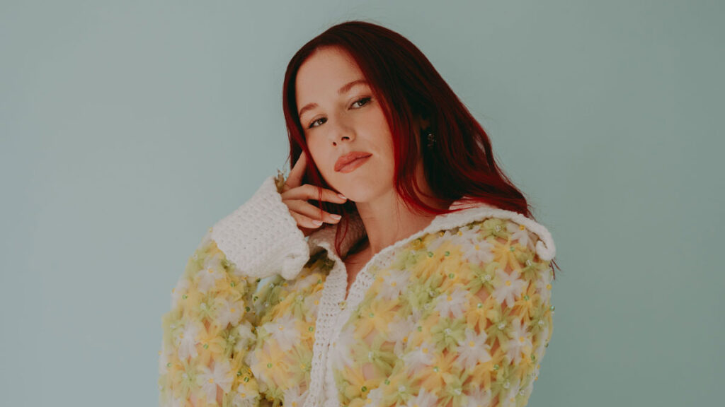 artist katy b at under peterborough